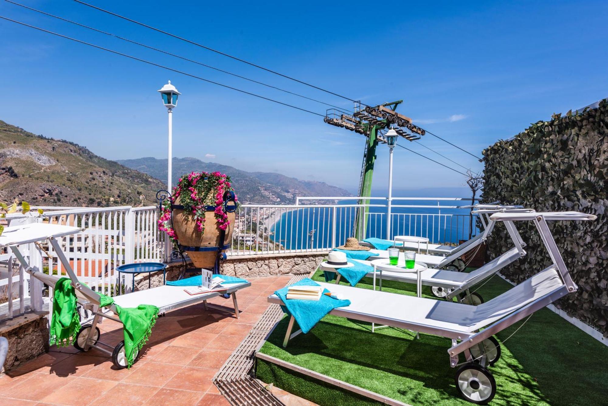 Dream View Suites Taormina Buitenkant foto