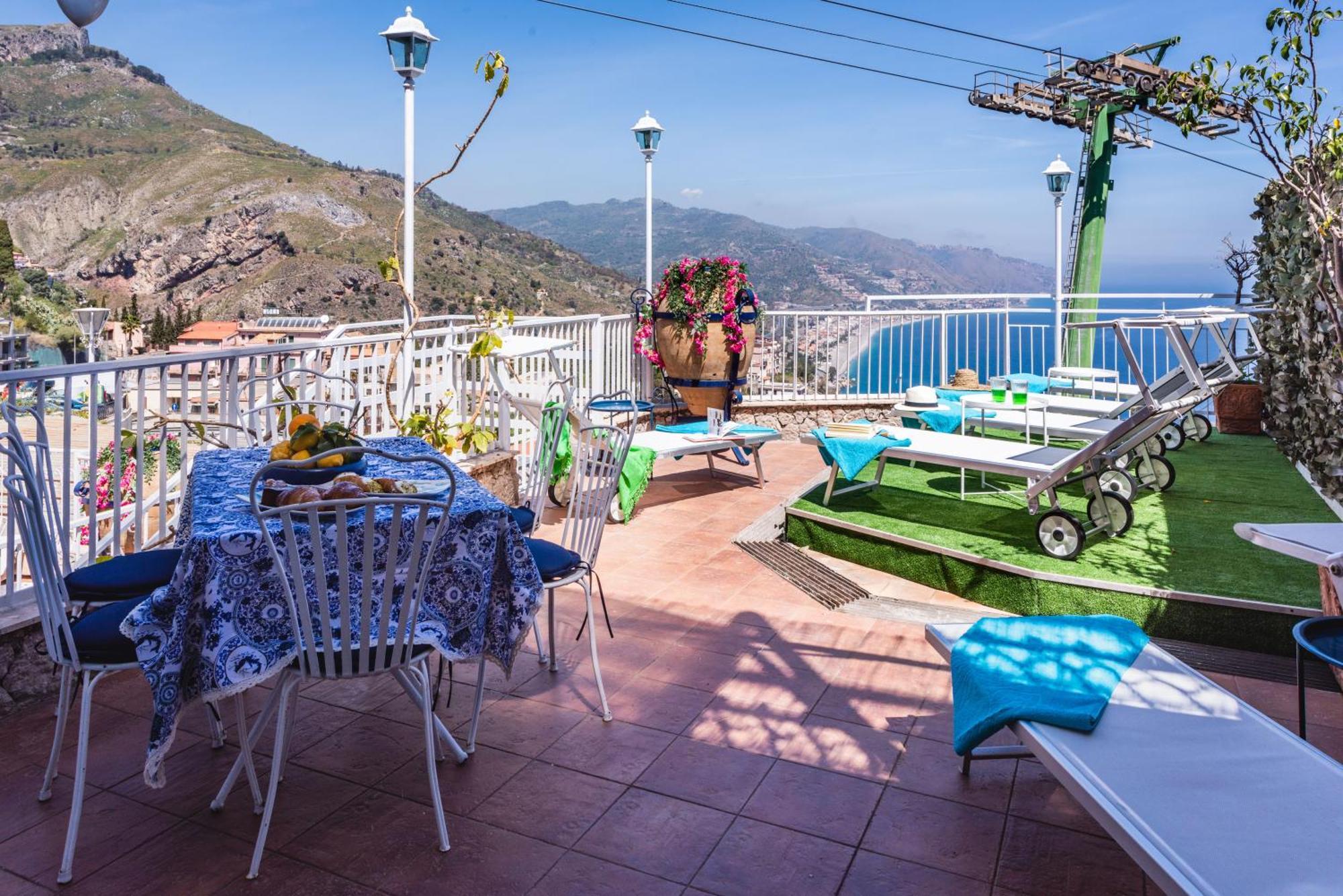 Dream View Suites Taormina Buitenkant foto