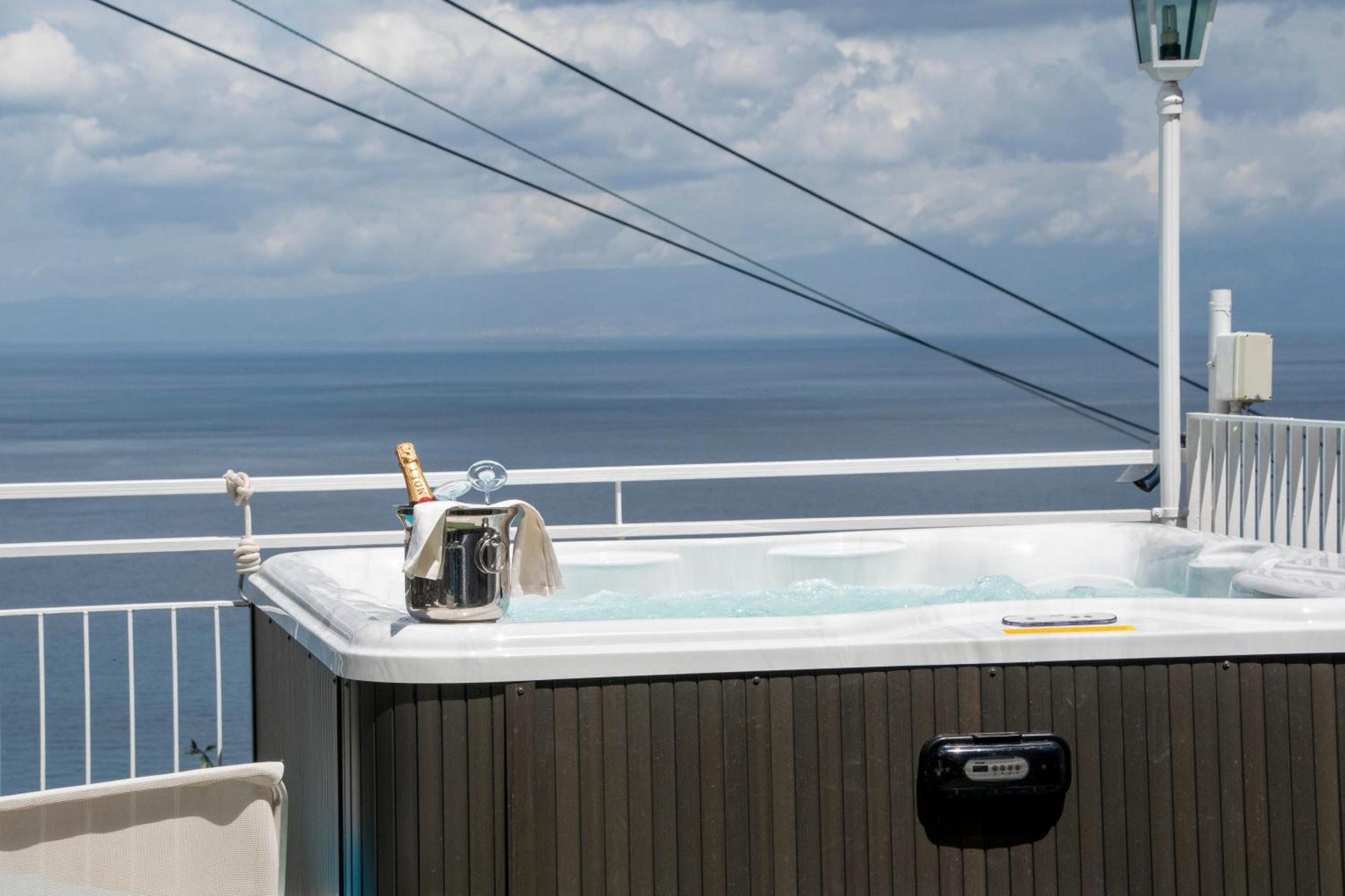 Dream View Suites Taormina Buitenkant foto